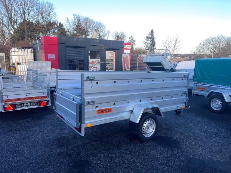 BRAND NEW 8,7ft x 4,2ft SINGLE AXLE DOUBLE BROADSIDE NIEWIADOW TRAILER 750KG
