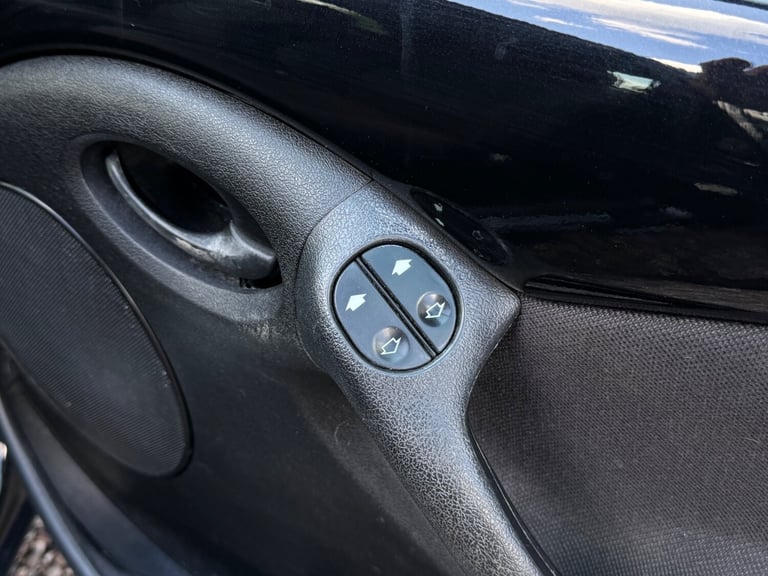 2008 FORD KA 1.3 ZETEC CLIMATE, APPLE CAR PLAY + MOT APRIL 2026 + LOW MILEAGE !!