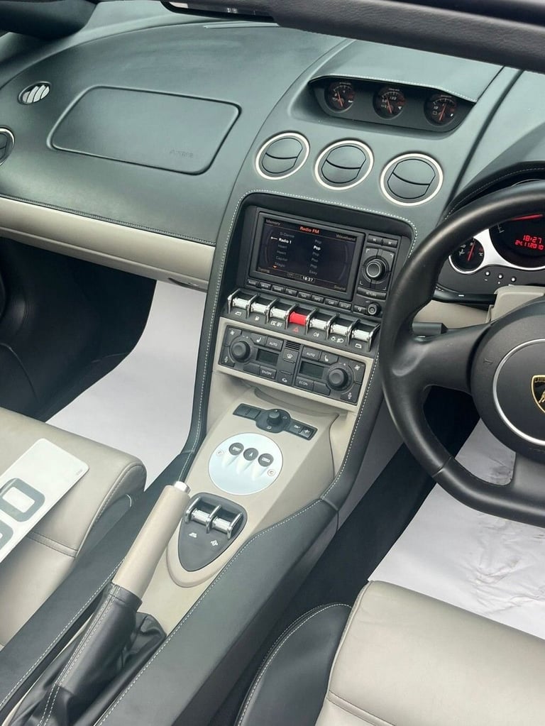 2011 Lamborghini Gallardo 5.2 V10 SPYDER 2d LP560-4 Convertible Petrol Semi Automatic