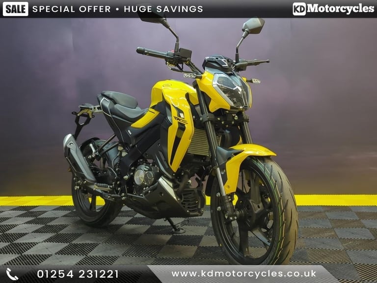 Keeway RKF 125cc Learner Legal Naked Bike PRE-REG DEAL £500 SAVING