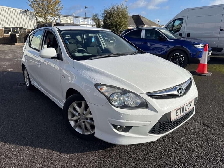 image for 2011 HYUNDAI I30 1.6 CRDi Comfort 2011 £35 YEARLY TAX FULL SERVICE HISTORY