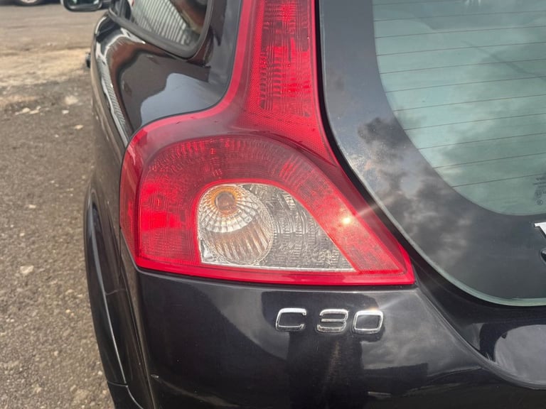 2009 Volvo C30 2.0D R-Design Sport Coupe 2dr Diesel Manual (151 g/km, 134 bhp) Coupe Diesel Manual