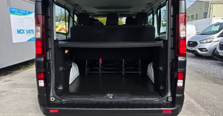 2022 Renault Trafic LL30 ENERGY dCi 145 Business 9 Seater MPV DIESEL Manual