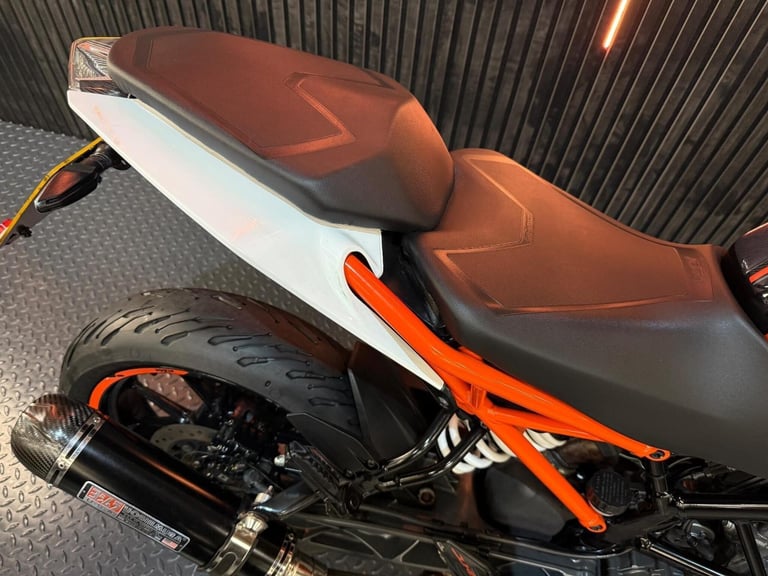 2020 KTM 125 Duke 125 Euro 4