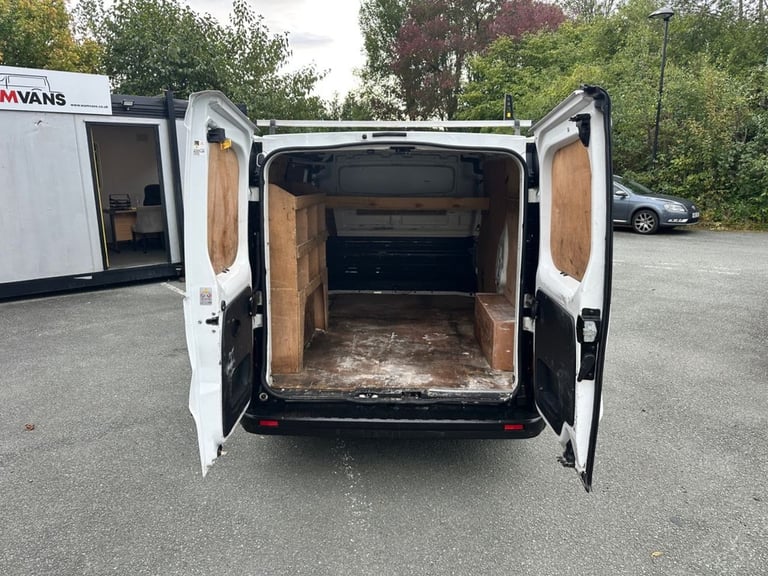 2018 Renault Trafic SL27 dCi 120 Business Van PANEL VAN DIESEL Manual