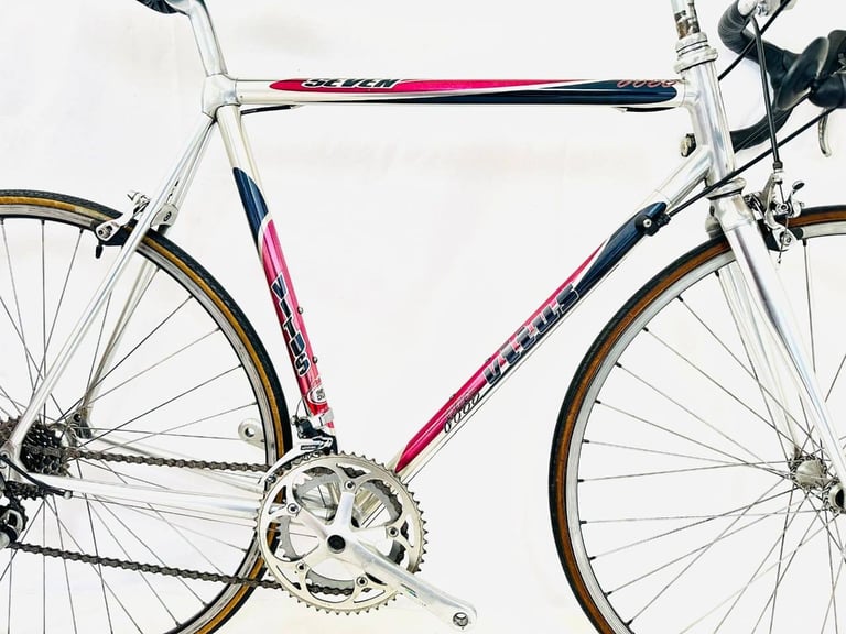 VITUS SEVEN Size/54 cm 12 Speed Shimano 105 Groupset Road Bike