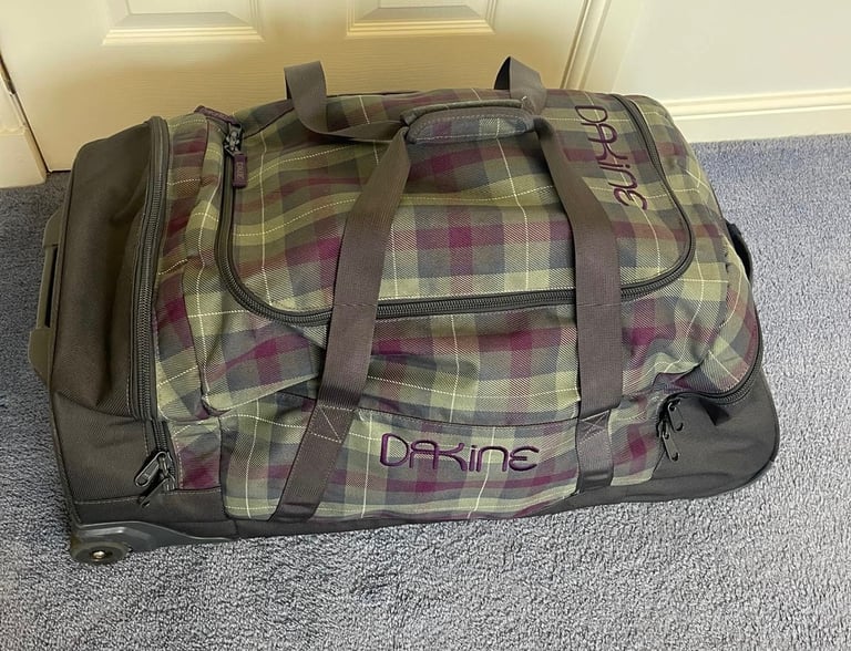 DAKINE WHEELED LUGGAGE 90 Litre