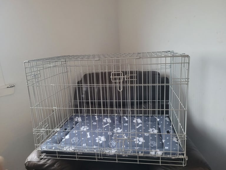 Medium dog cage 