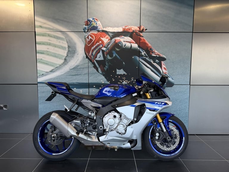 2016 Yamaha YZF-R1 – Excellent Condition, Low Mileage
