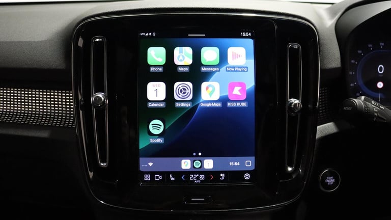 2025 Volvo XC40 B4 (P) Ultra Black Edition (Sunroof, Harman Kardon, 360 Camera) ESTATE Petrol/Ele...