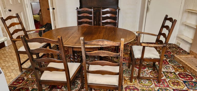 Antique Oval Solid Oak Drop Leafed Dining Table & 6 Chairs