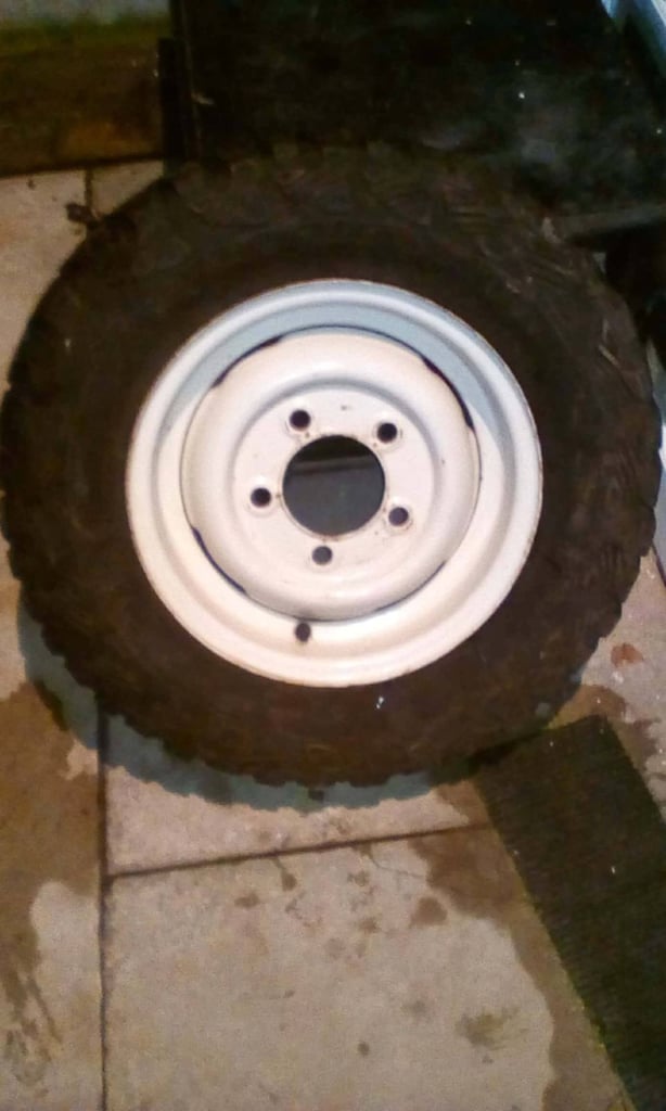 image for Landrover wheels and tires 