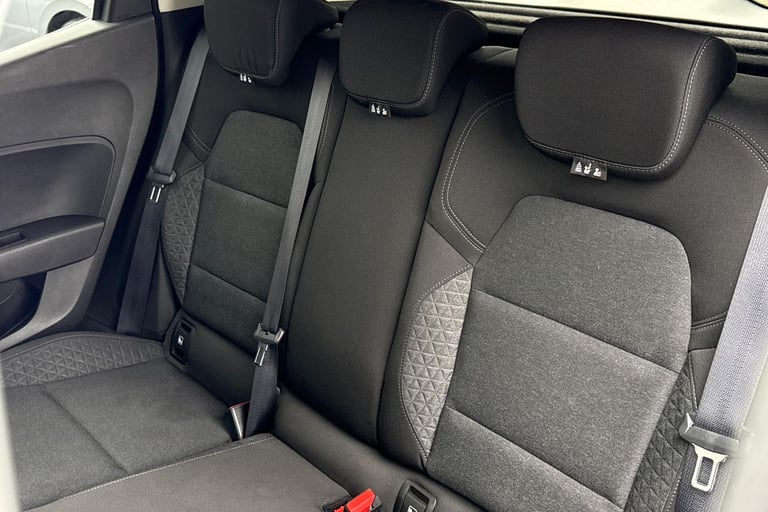 2020 Renault Clio 1.0 TCe Iconic Euro 6 (s/s) 5dr Hatchback PETROL Manual