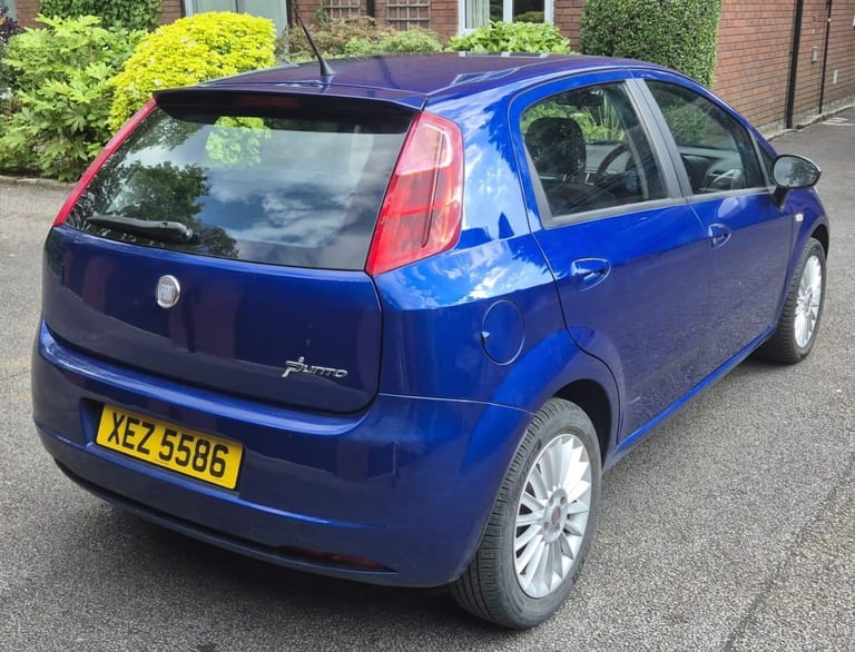 2009 Fiat Grande Punto GP - rare higher spec model - 1 previous owner + Low Miles- 1.4 Petrol Manual