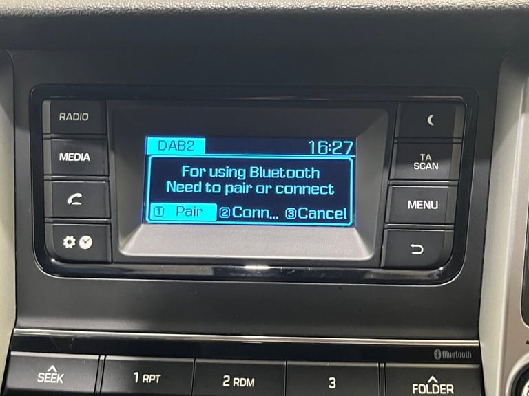 2016 Hyundai TUCSON 1.7 CRDi Blue Drive S 5dr 2WD ESTATE DIESEL Manual