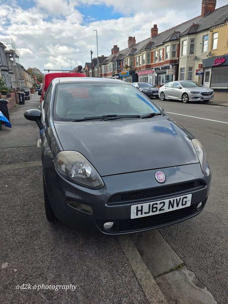 image for Fiat, PUNTO, Hatchback, 2012, Manual, 1368 (cc), 5 doors