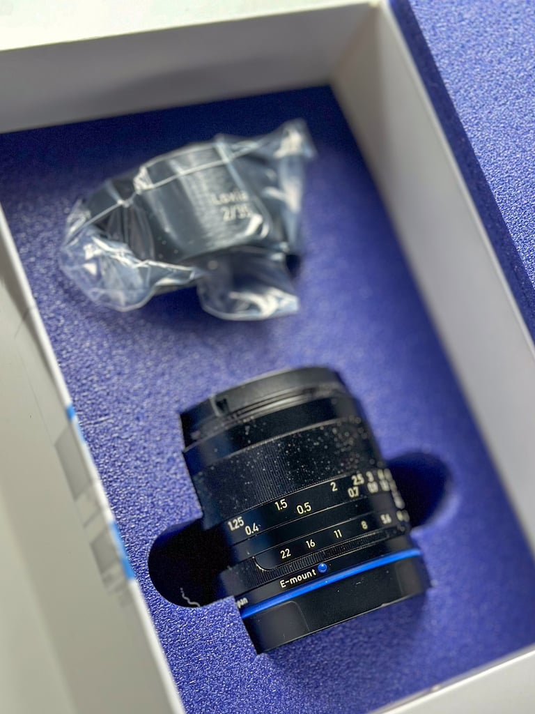 Zeiss Loxia 2/35 lens boxed