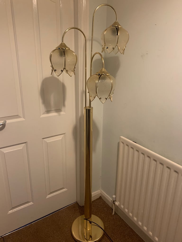 Lovely vintage lamp. Hollywood Regency Style 