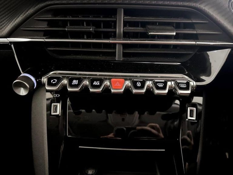 2021 Peugeot 2008 1.5 BlueHDi Allure Euro 6 (s/s) 5dr Manual SUV Diesel Manual