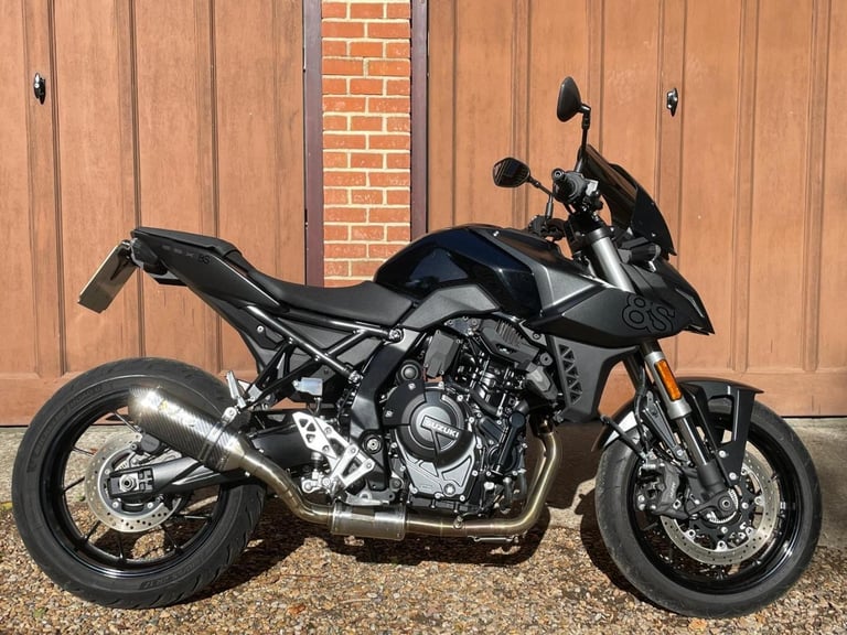 2023 SUZUKI GSX-8S