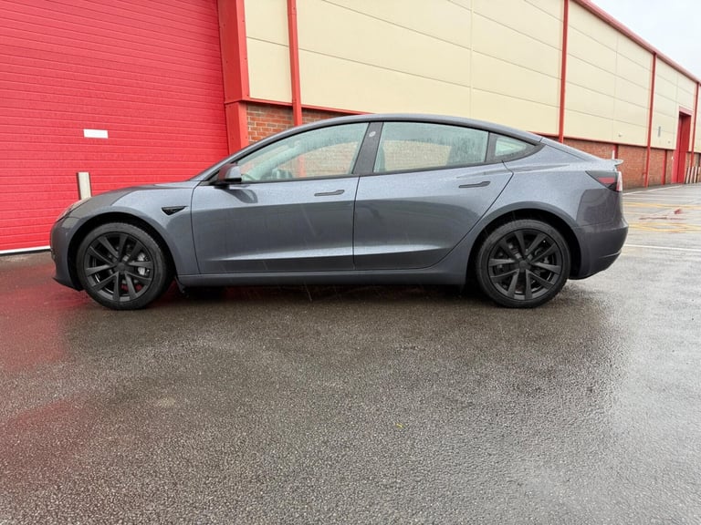  Tesla Model 3 Standard Range Plus Auto RWD 4dr Electric Automatic