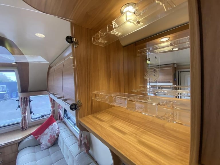 2014 BAILEY UNICORN CORDOBA LUXURY TOURING CARAVAN