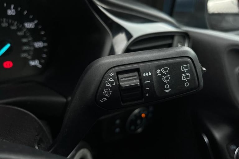 2018 Ford Fiesta 1.1 Zetec 5dr HATCHBACK PETROL Manual