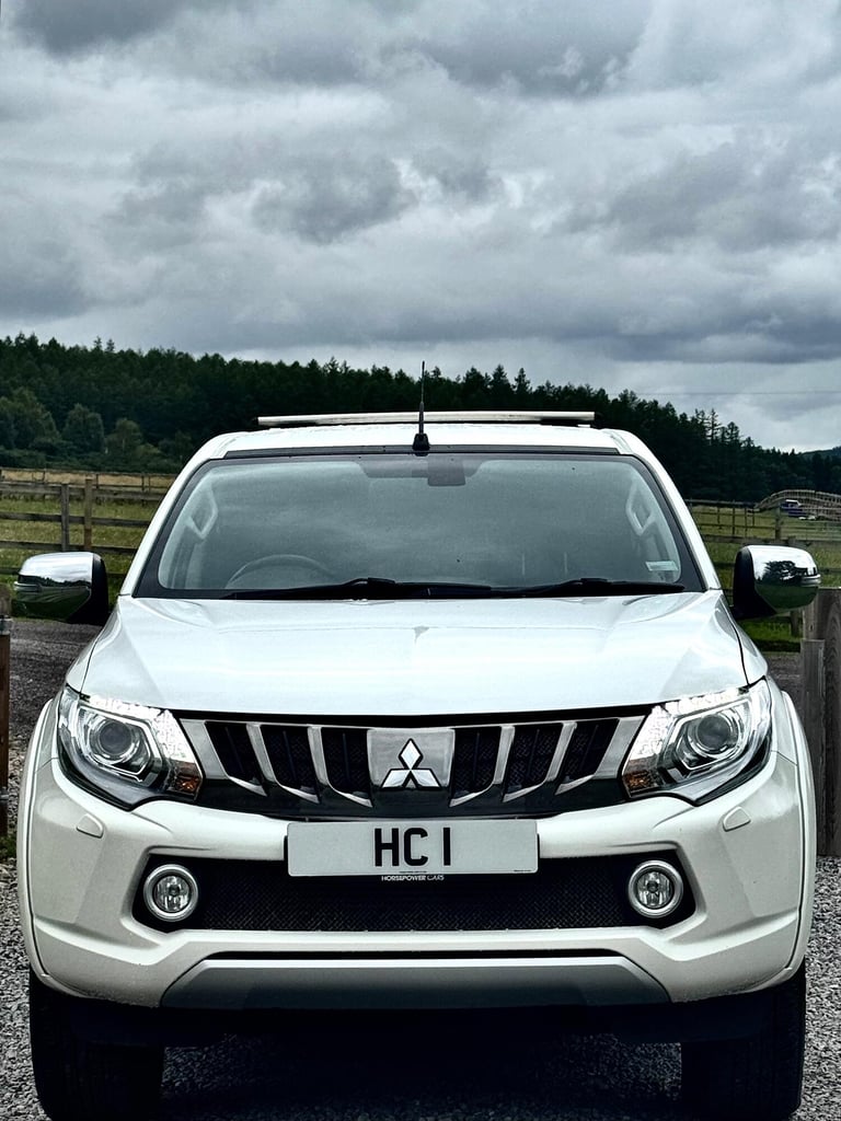 MITSUBISHI L200 2.4 DI-D DC Barbarian 2017
