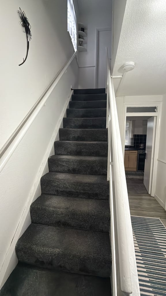 Lovely semi detached 3 bed house in between Watford and Harrow with large garden 