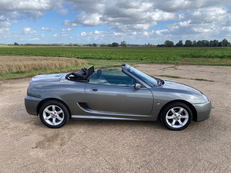 2002 MG MGF 1.8 135 16v 2dr CONVERTIBLE Petrol Manual