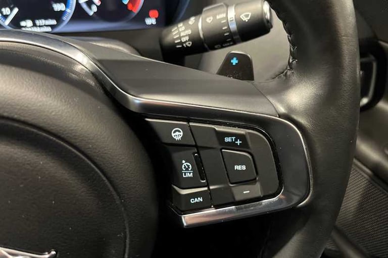 2018 Jaguar XE 2.0 [250] Portfolio 4dr Auto AWD SALOON PETROL Automatic