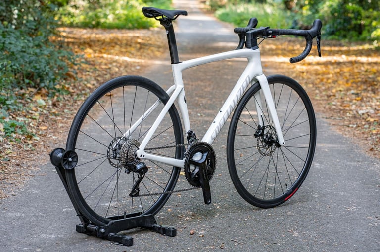 New Specialized Tarmac SL7 Sport 105 Disc Road Bike 54cm medium