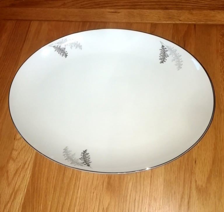 image for Fukagawa Arita Large Platter 40 x 30 cm Hand Painted Pattern 714