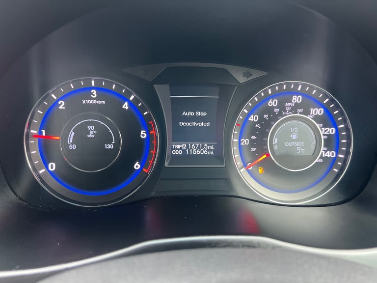Hyundai, I40, Saloon, 2013, Manual, 1685 (cc), 4 doors