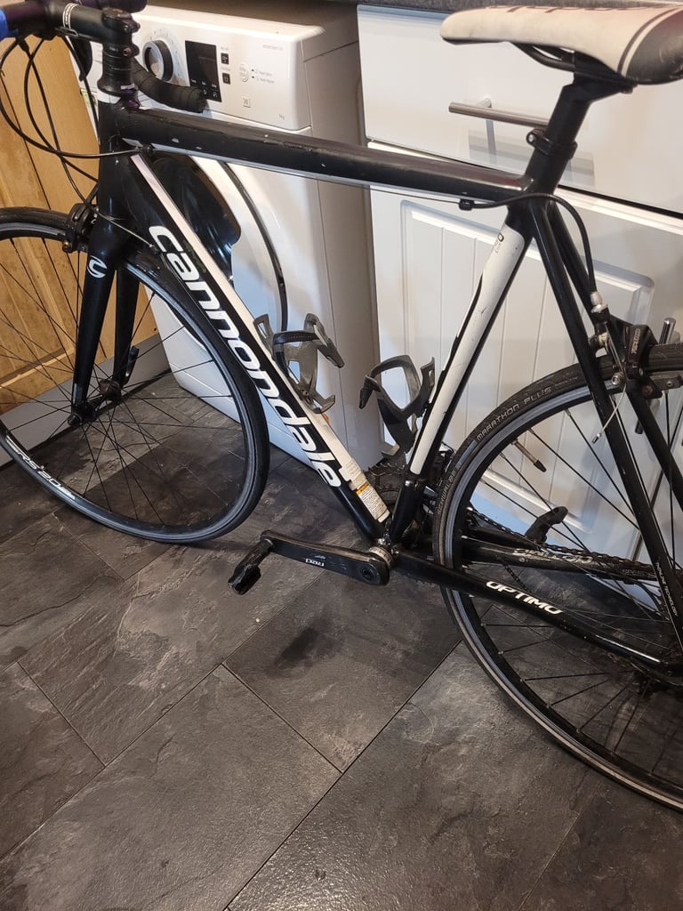 Cannondale road bike 