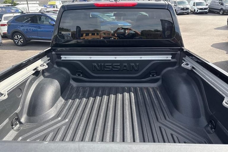 2021 Nissan Navara N-Guard AUTO 2.3 dCi Euro 6 190 ps 4x4 Double Cab Pick Up, NATIONWIDE DELIV Pi...