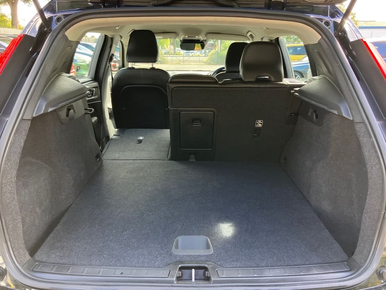 2019 Volvo XC40 1.5 T3 Momentum Pro 5dr Estate PETROL Manual