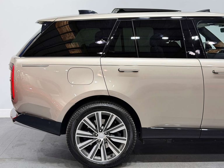2022 Land Rover Range Rover 3.0 P440e 38.2kWh SE SUV 5dr Petrol Plug-in Hybrid Auto 4WD Euro 6 (s...