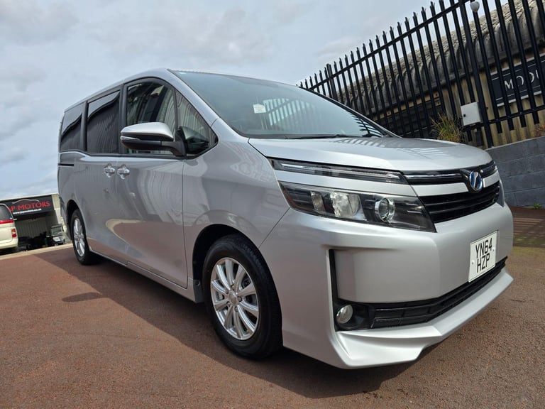 WE HAVE 6 MORE VOXY HYBRID AVAILABLE