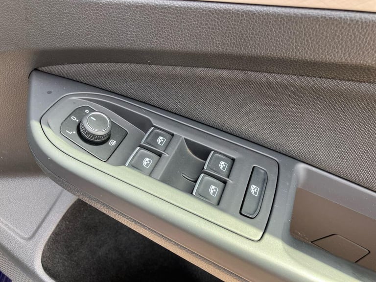 2021 Volkswagen Golf LIFE TSI ESTATE Petrol Manual