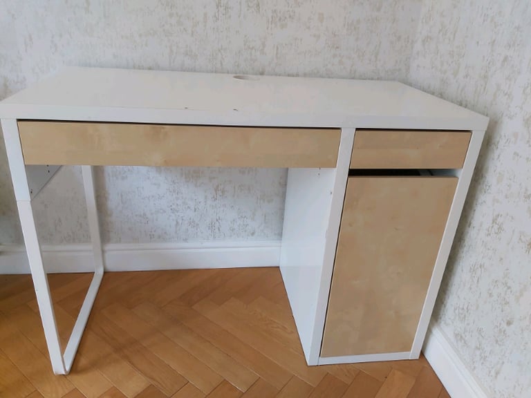 Ikea desk - used 