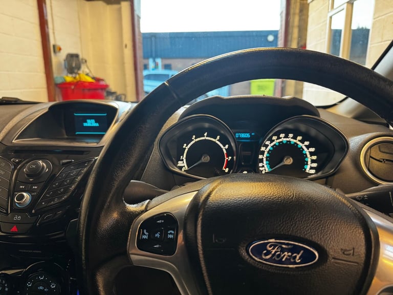 2014 Ford Fiesta 1.25 82 Zetec 5dr HATCHBACK PETROL Manual
