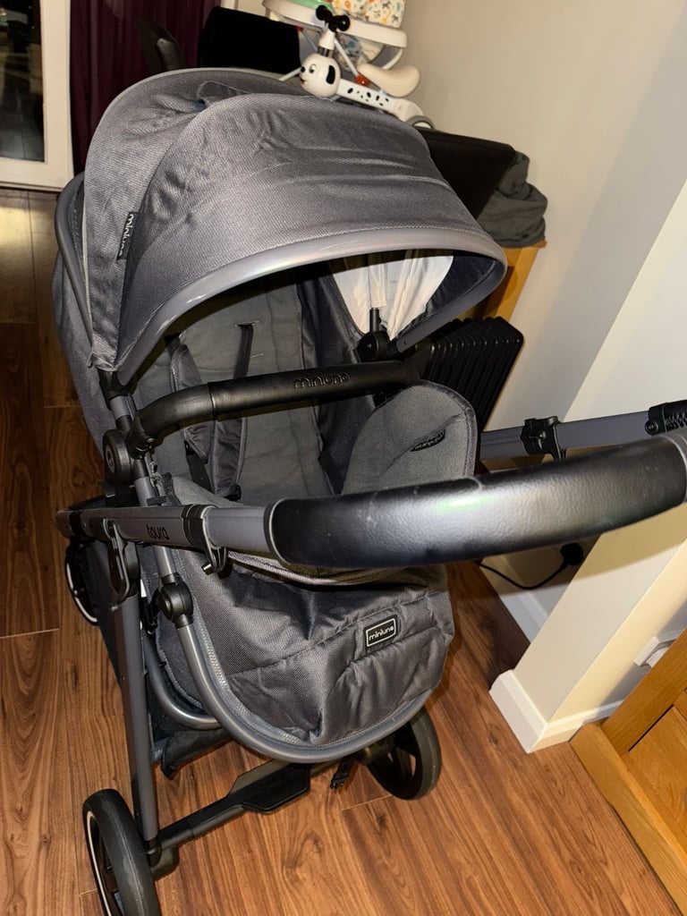 image for Miniuno Toura Special Edition Car Seat Travel System - Gunmetal Grey