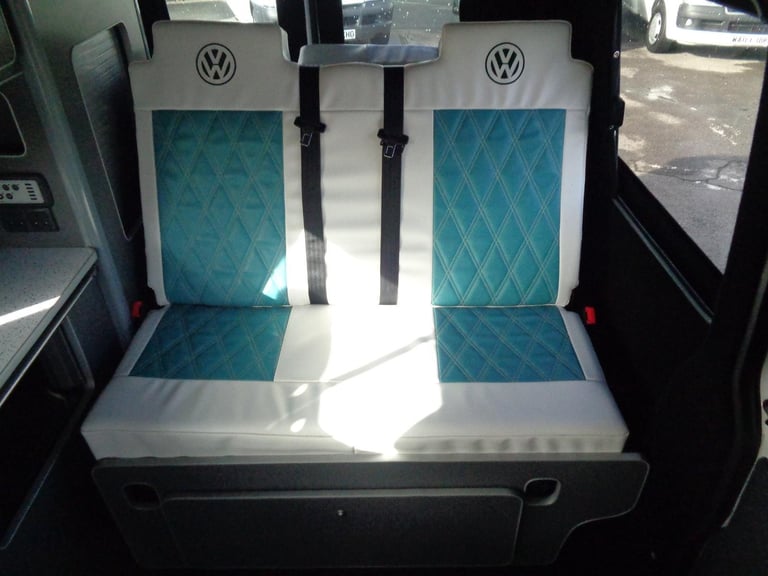 Volkswagen Transporter VW  2+2 Berth (Big Wave Campers Conversion) 2013/62