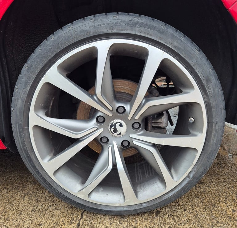 image for Vauxhall Insignia alloys and tyres 19inch