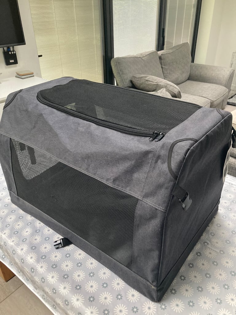 Portable Foldable Dog Crate MEDIUM