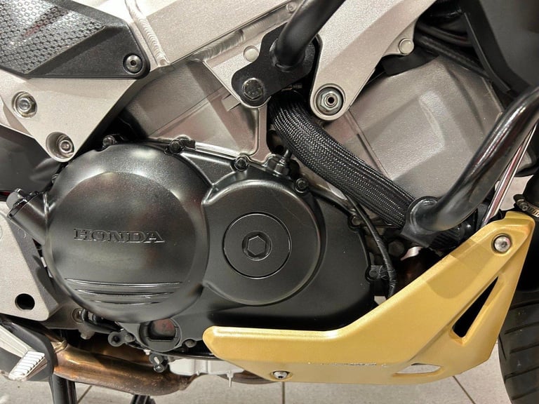 65/2015 Honda VFR800X Crossrunner - 15969 miles 