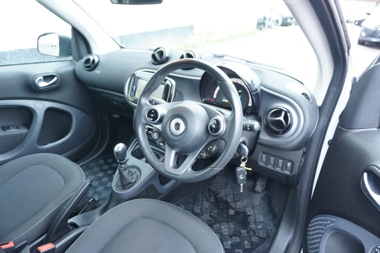 2017 smart fortwo 0.9T Passion Euro 6 (s/s) 2dr COUPE Petrol Manual