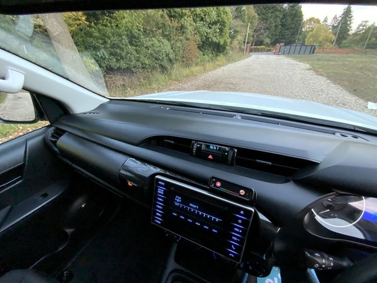 2019 Toyota Hilux 2.4 D-4D Active Pickup Double Cab 4dr Diesel Manual 4WD Euro 6 (3.5t) (150  PIC...