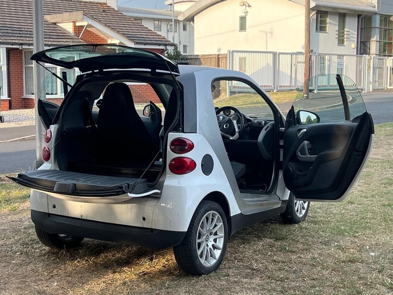 2010 smart fortwo CDI Passion 2dr Softouch Auto [Luxury Pack] [2010] COUPE Diesel Automatic